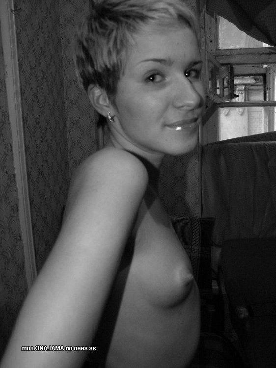 15P Compilation of amateur wives posing for the cam