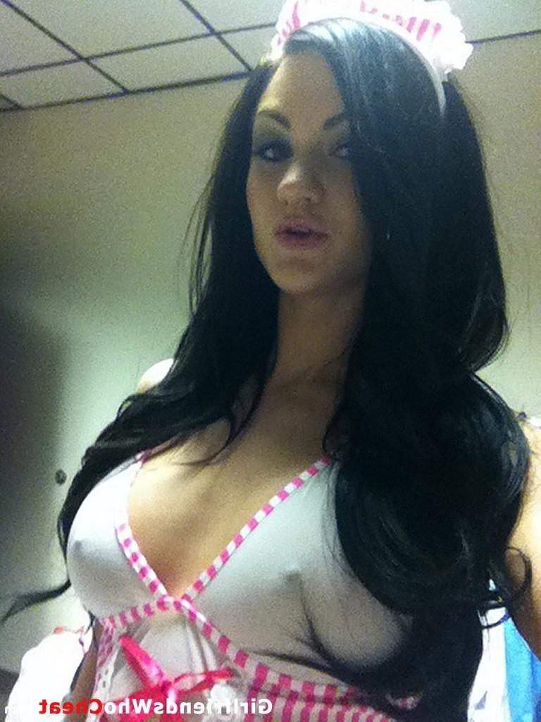 15P My name is Kendall and I'm just a naughty girl that gets mistaken for a good gir
