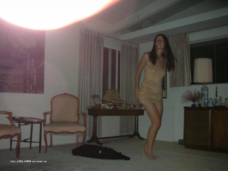 6P Collection of a slutty MILF spreading her legs for her hubby