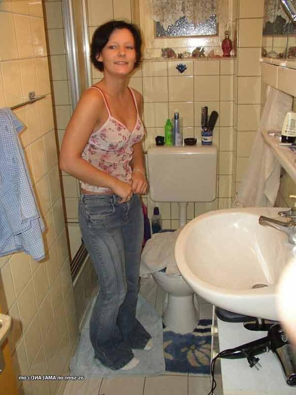 15P Nice gallery of steamy hot kinky sexy amateur MILFs