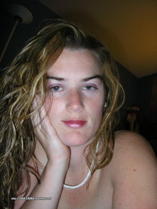 15P Slutty blonde MILF self-shooting topless for hubby