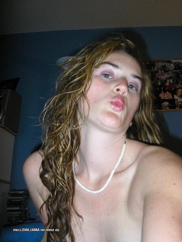 15P Slutty blonde MILF self-shooting topless for hubby