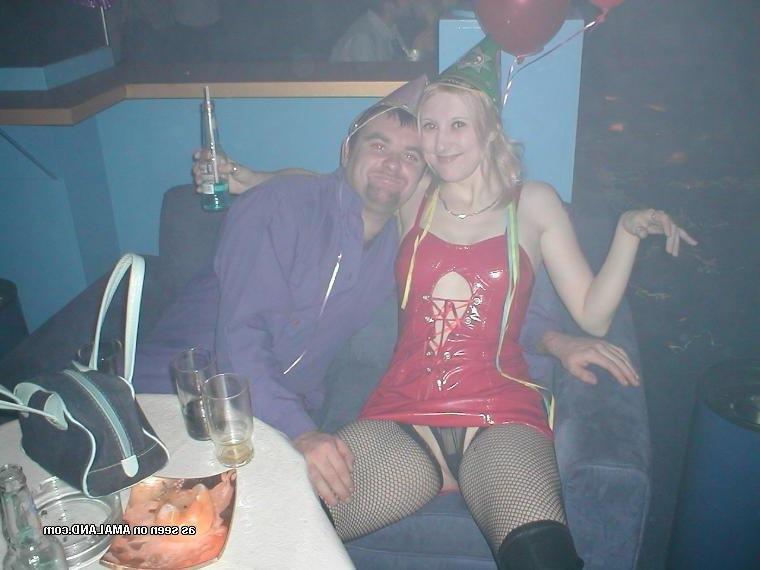 15P Hardcore whore wife having kinky threesome sex