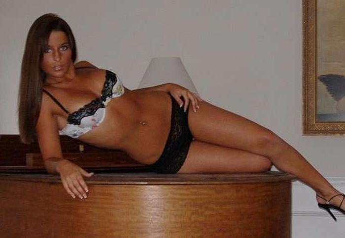15P Various photos of sexy amateur wives