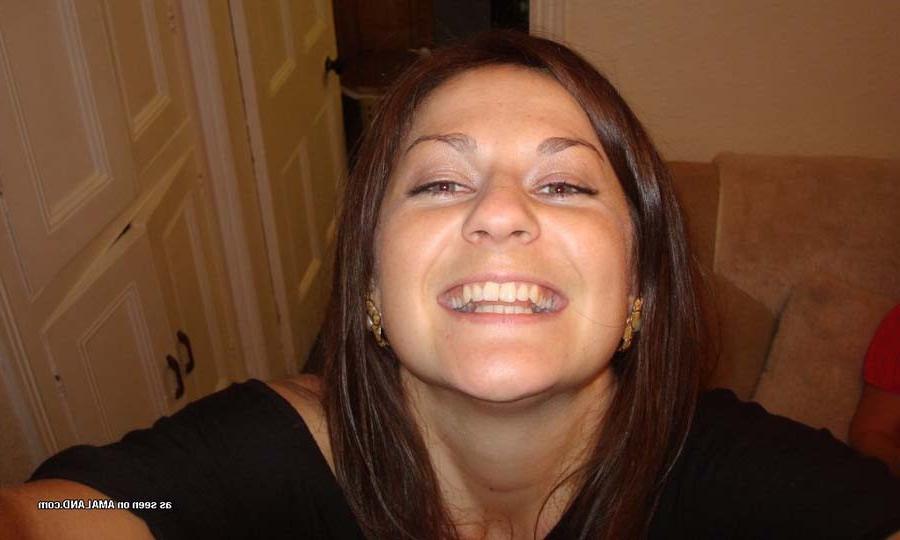16P Pictures of hot and sexy wives