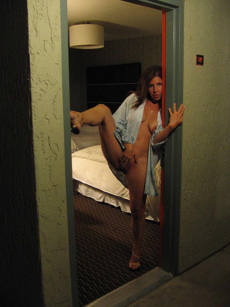 18P Naked women mix