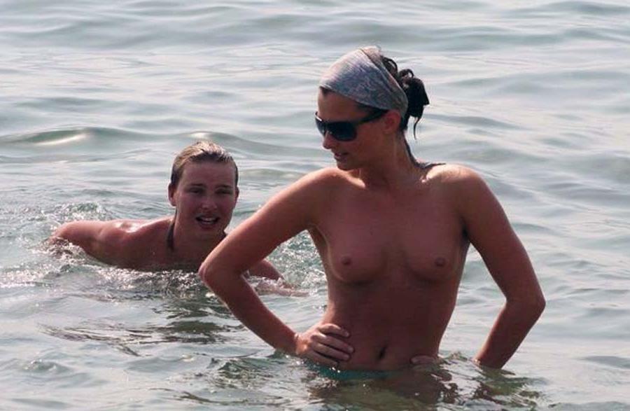 16P Picture set of two hot amateur topless MILFs