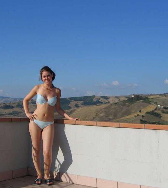 15P Pictures of a lovely vacation with a kinky MILF