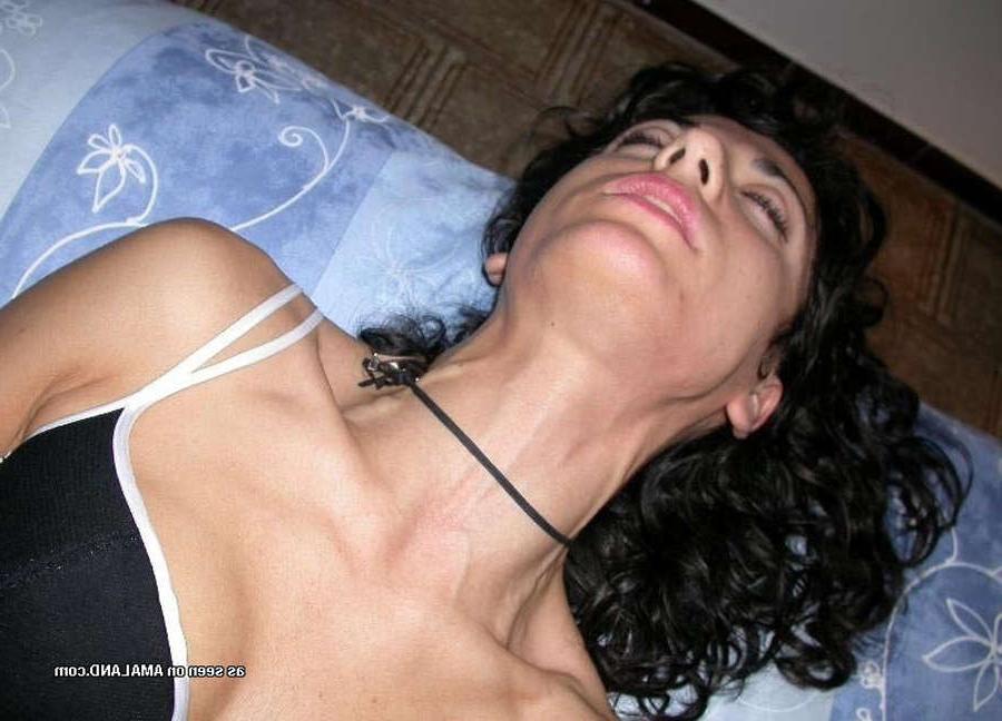 15P Picture compilation of hot and naughty wives