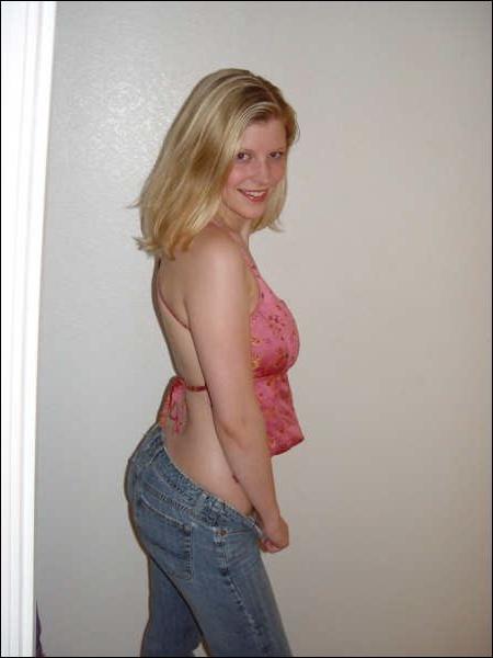 18P Hot MILF strips part 2