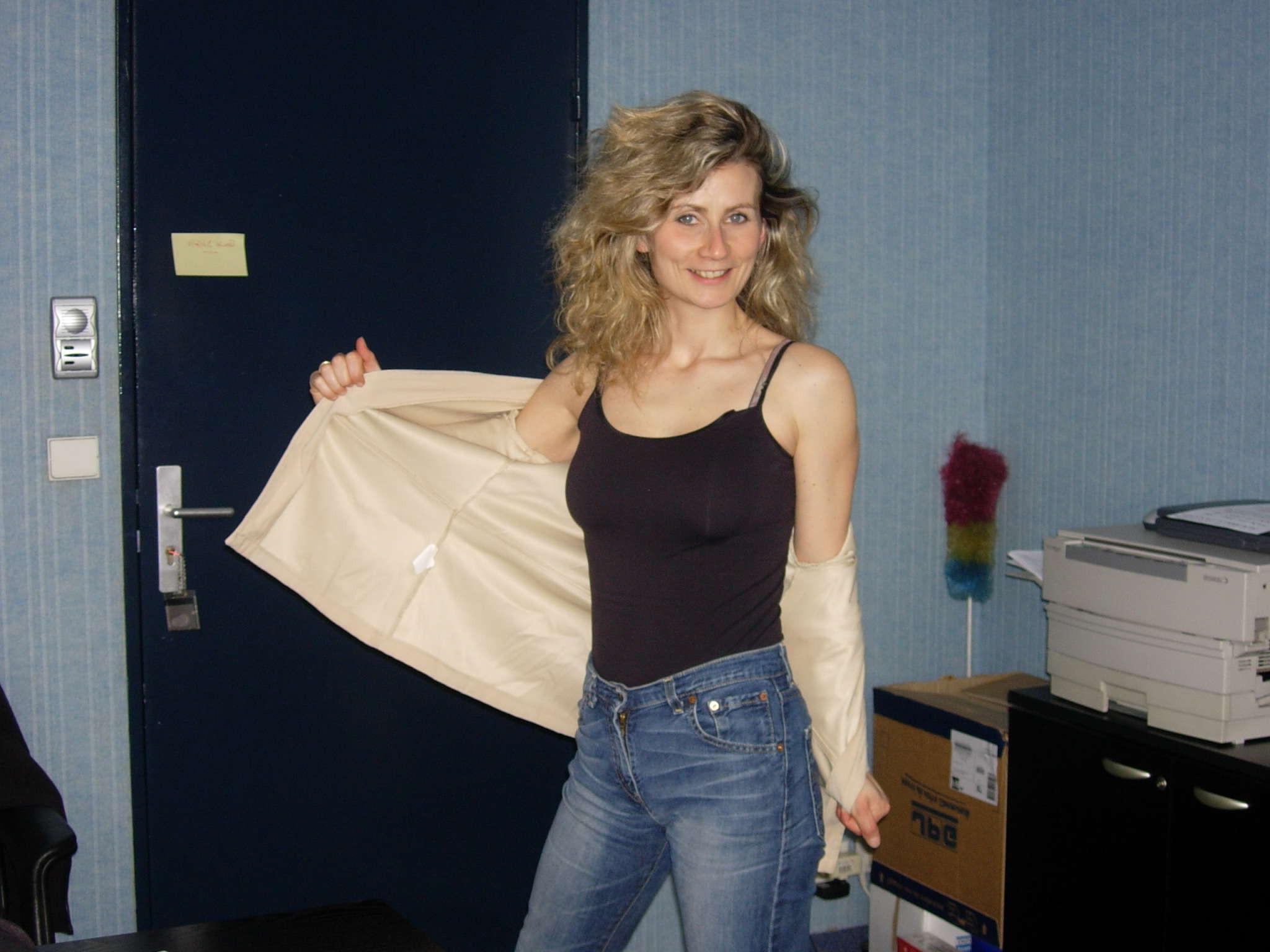15P Hungry MILF Sandrine poses and sucks cock