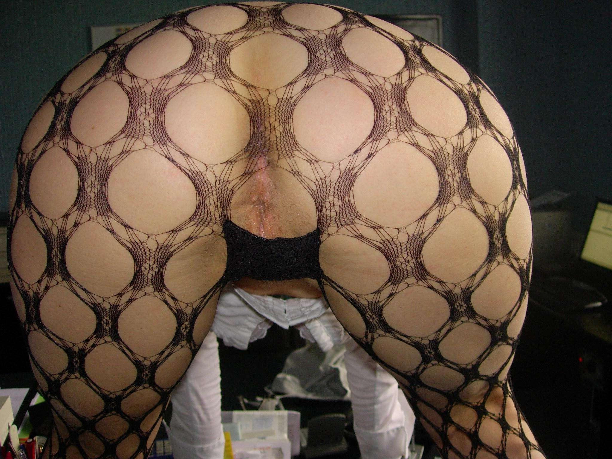 15P Hungry MILF Sandrine poses and sucks cock