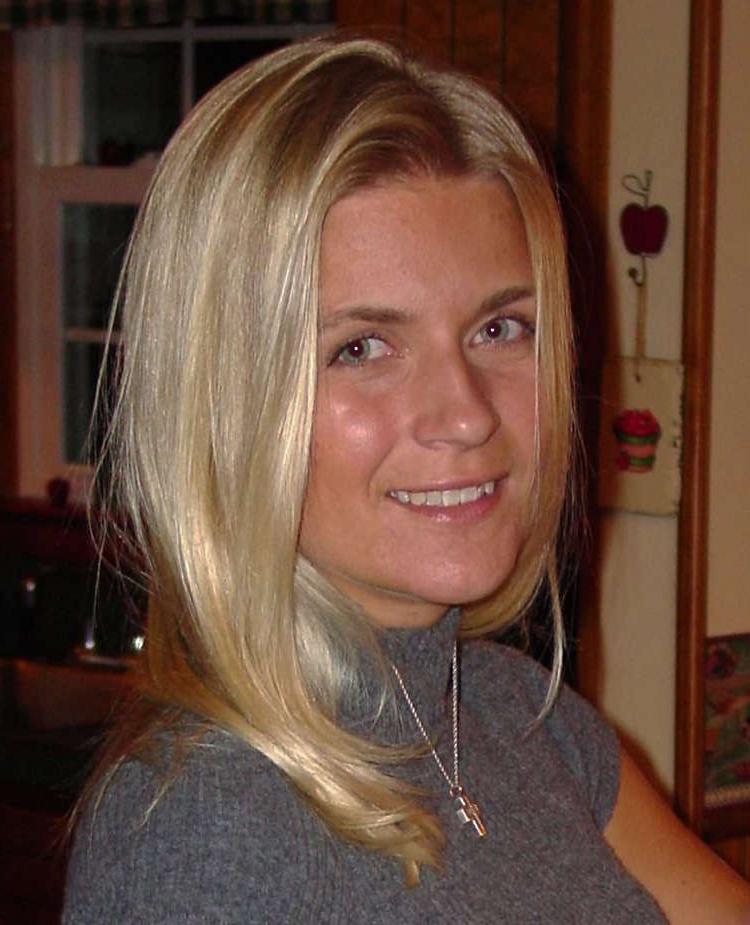 15P Pictures of a hot MILF who got wild on a yacht