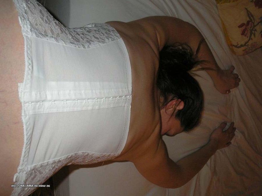 15P Pictures of two naughty amateur housewives