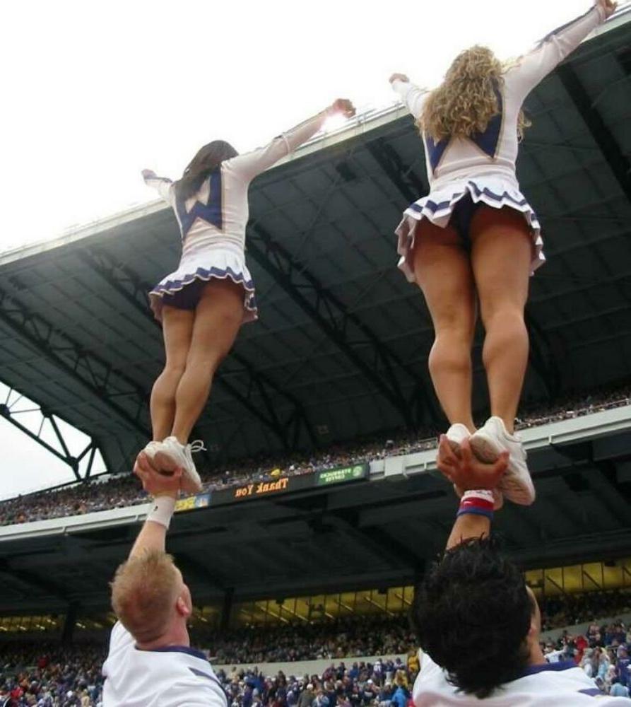 16P Teenie cheerleader gfs posing and fucking