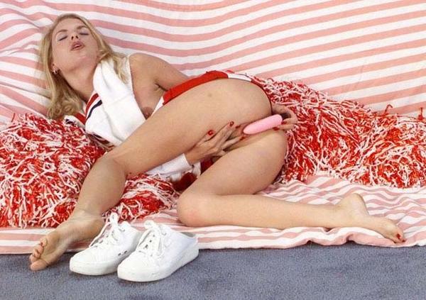 15P Sexy blonde cheerleader Heather fucking a huge dildo
