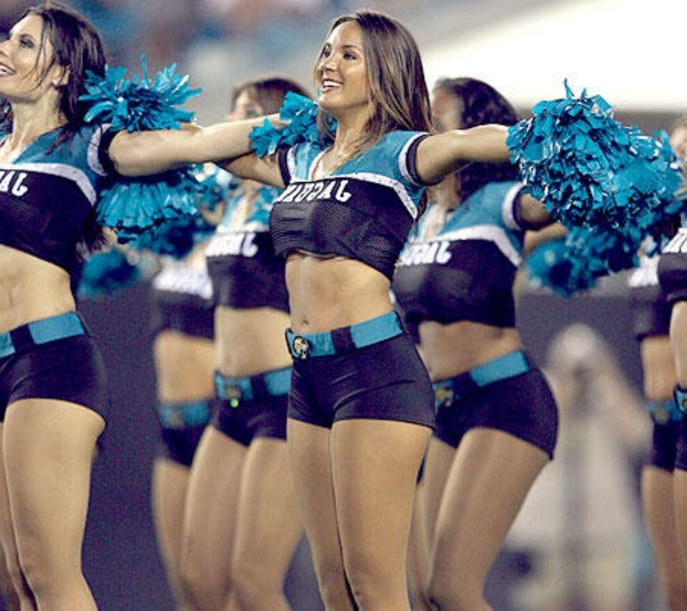 16P Teenie cheerleader gfs posing and fucking