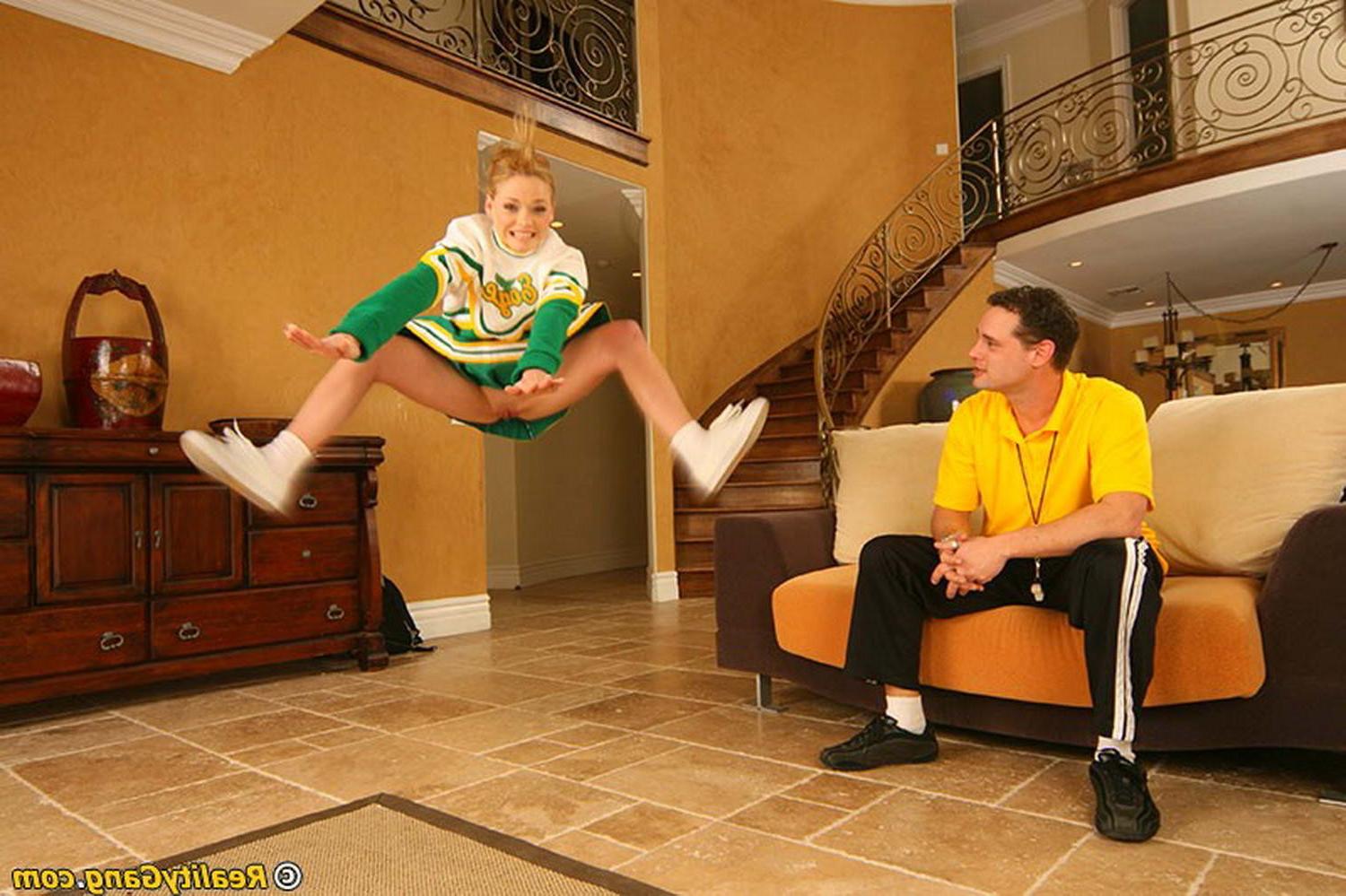 16P Hot session with a horny cheerleader