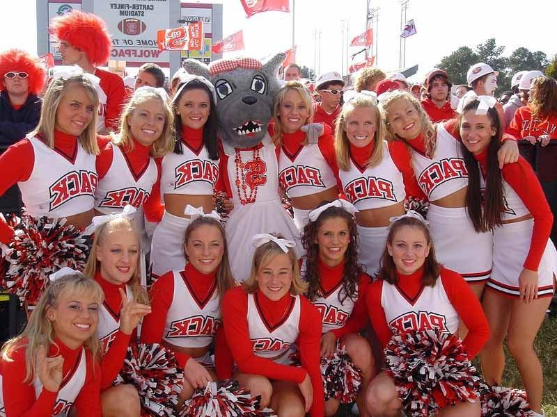 20P Real Teen Cheerleader Squad Cheers Then Gets Drunk At Afterparty