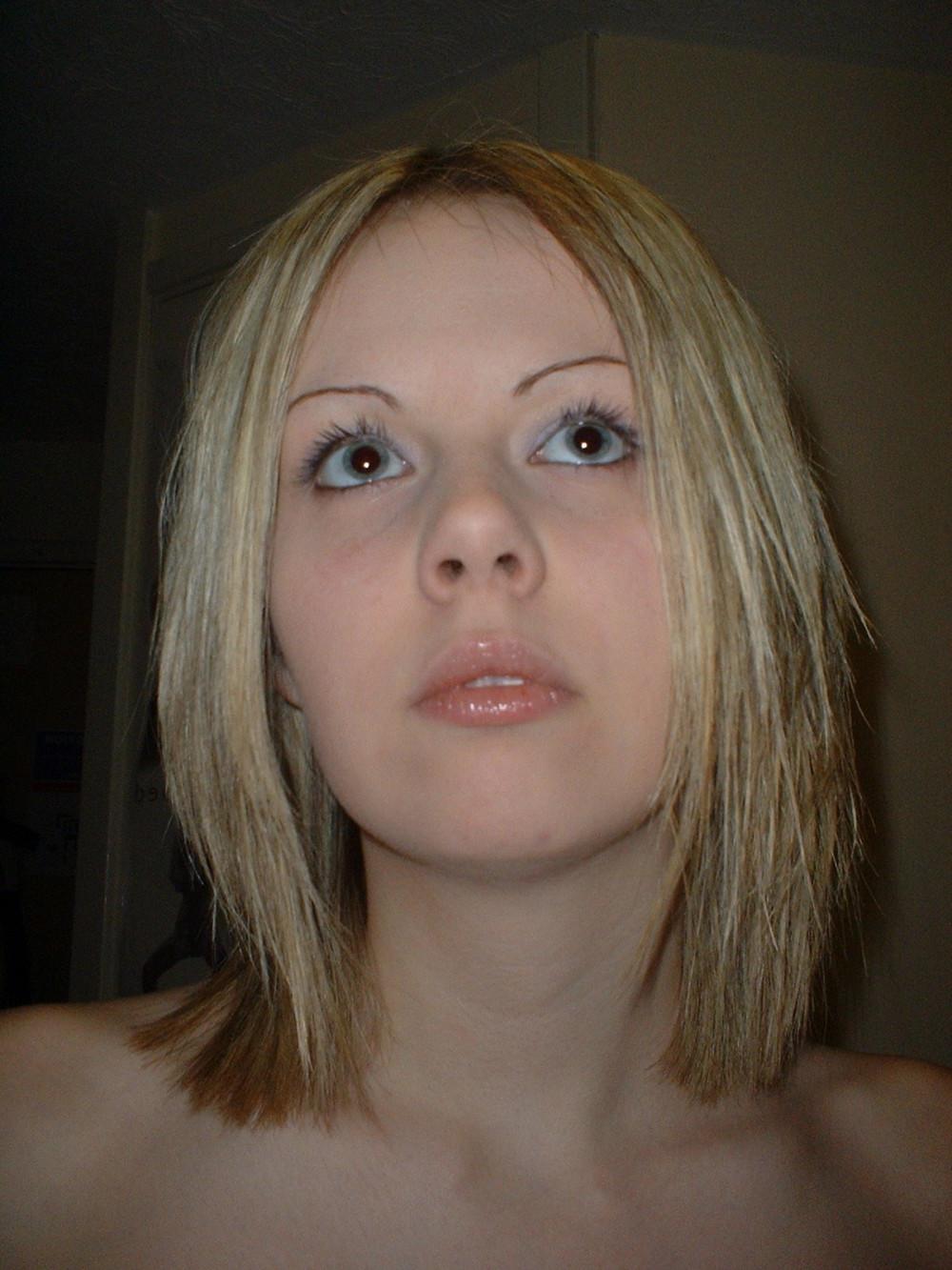 16P Kinky Cheerleader Nude Pictures 