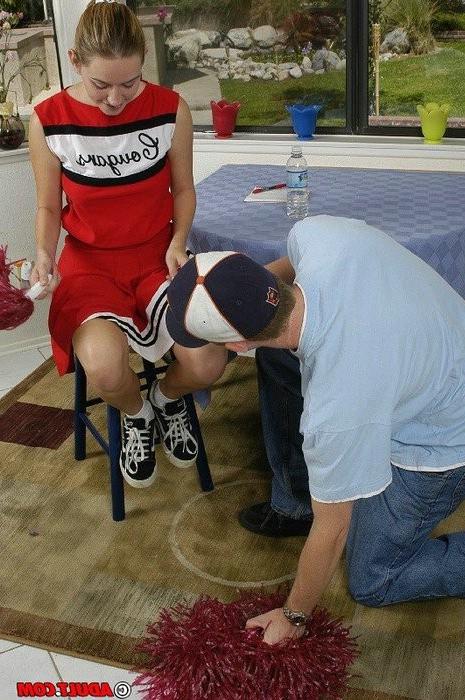 16P lusty coach seducing a cute cheerleader