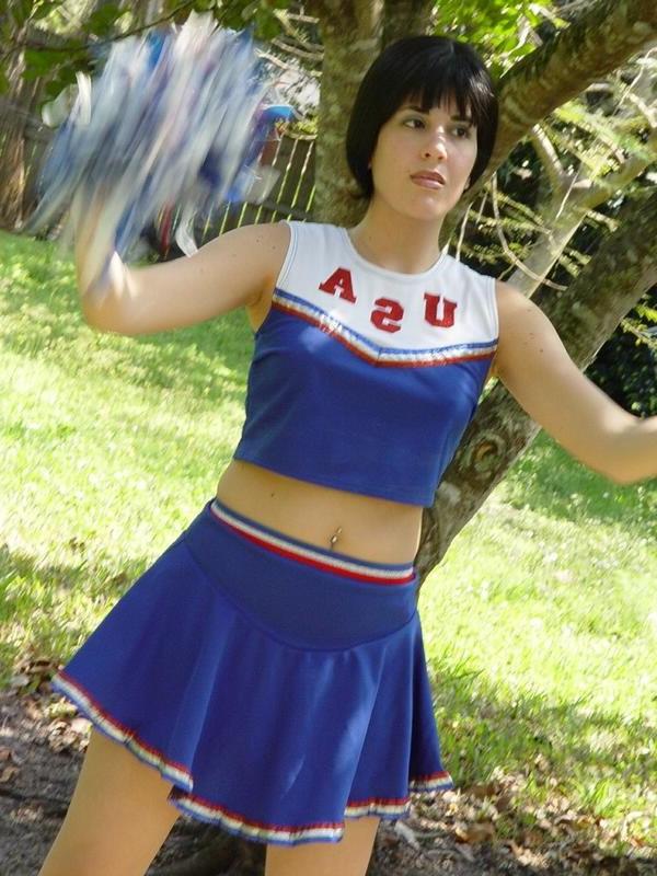 16P Mature cheerleader fingering hard her juicy pussy