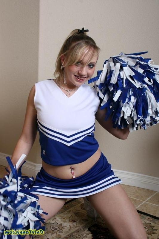 17P Cheerleader Cute Tanya shows pussy
