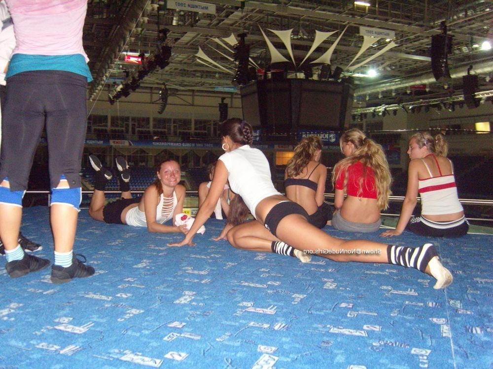 20P Real teen cheerleaders