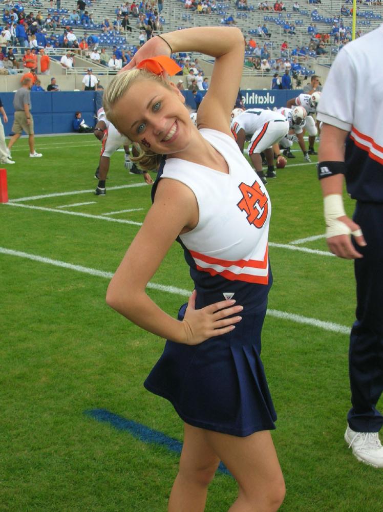 20P Real teen cheerleaders