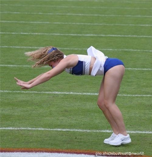20P Real teen cheerleaders