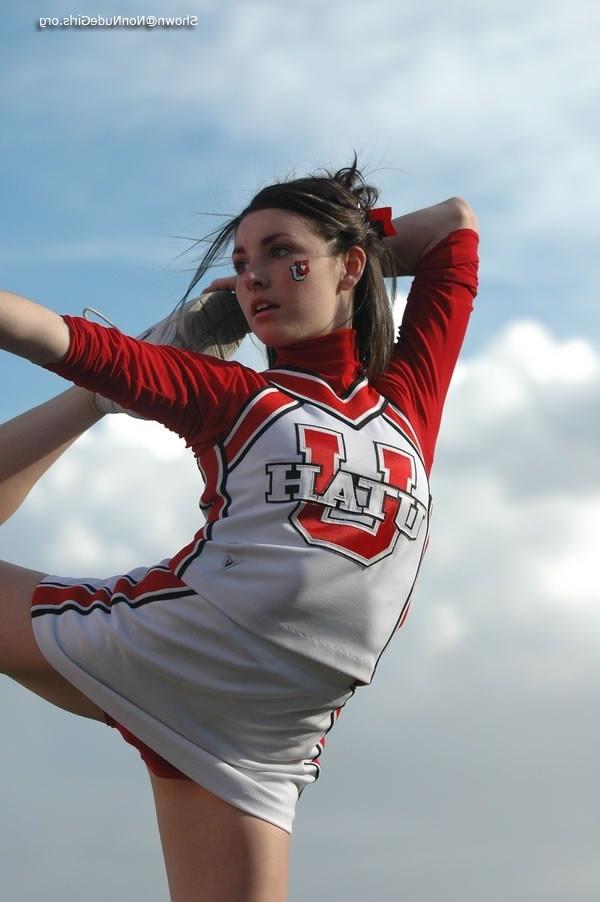 20P Real college cheerleaders