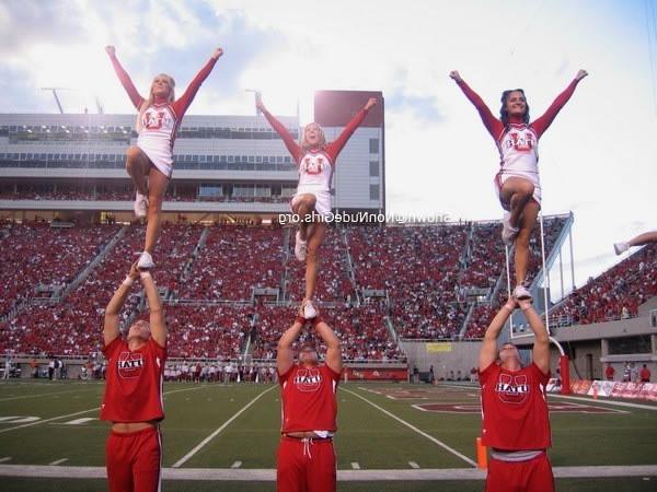 20P Real college cheerleaders