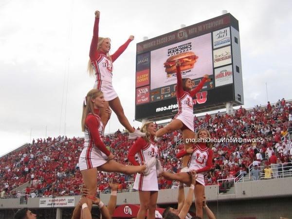 20P Real college cheerleaders
