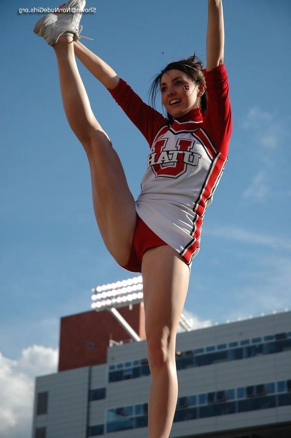 20P Real college cheerleaders