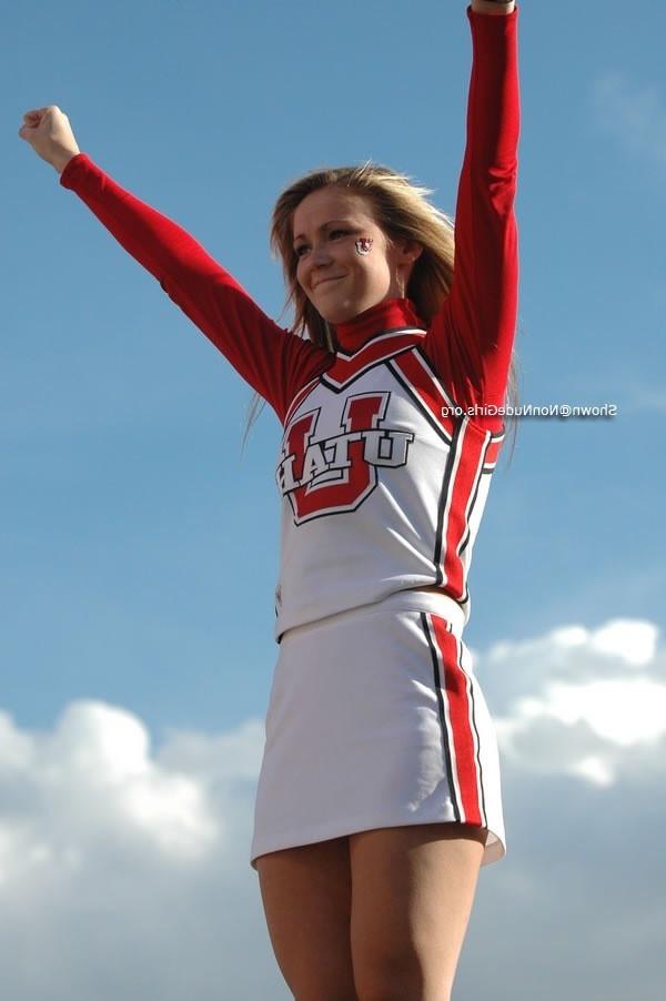 20P Real college cheerleaders