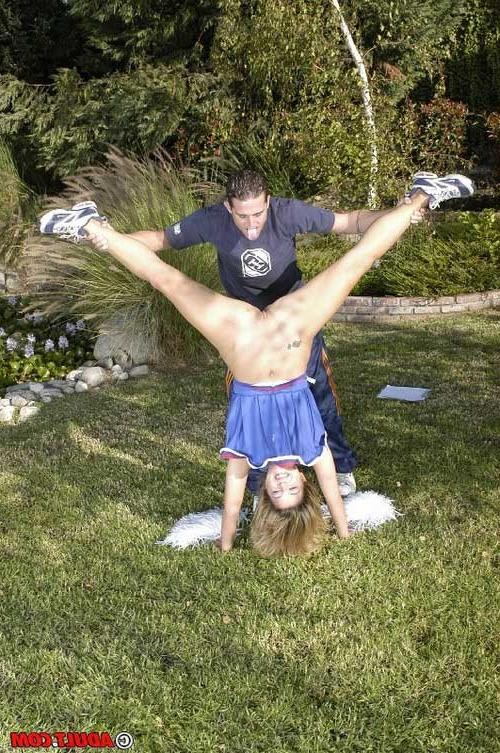 17P Cheerleader gets banged while practices with coach