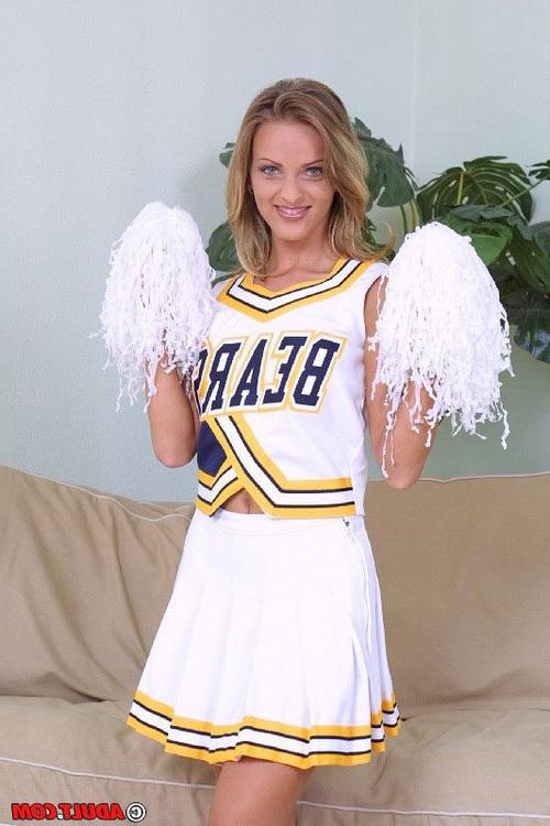 17P Young nasty cheerleader gets banged by her coach