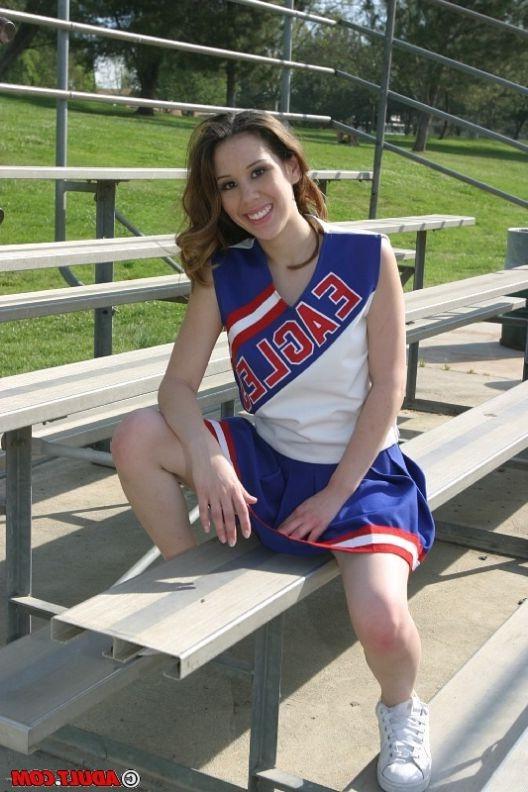 18P Brunette cheerleader gets gangbanged