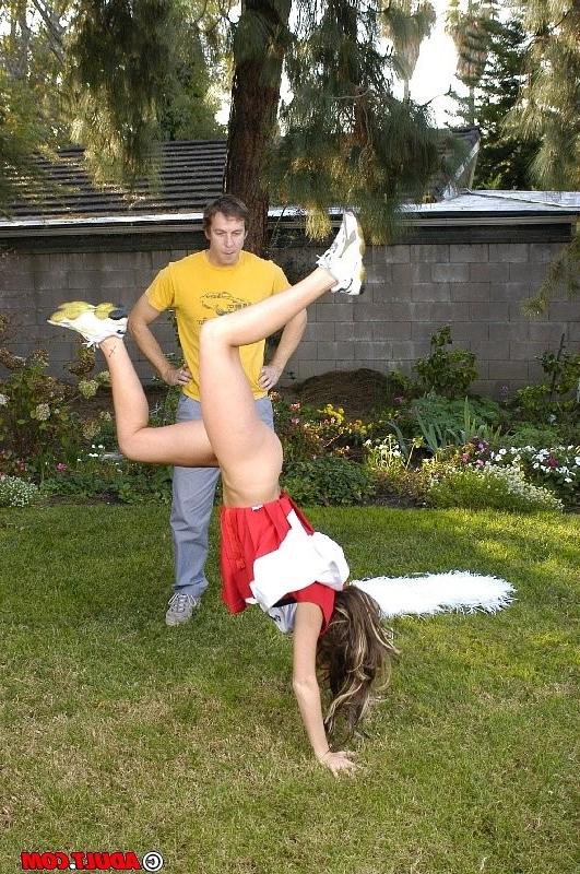 20P Cheerleader Slut Sucking Her Coaches Dick