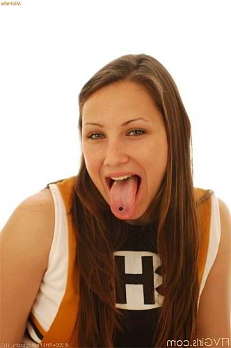 22P Cheergirl brunette spreading lips