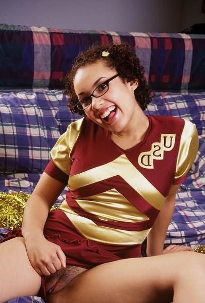 20P Sweet Cheerleader nude