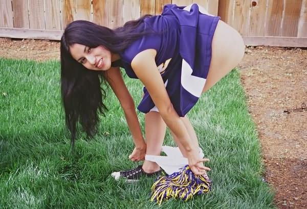 20P Dark teen cheerleader backyard upskirt