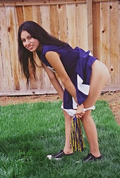 20P Cute Cheerleader Pussy