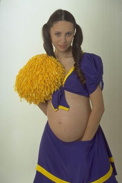 20P Pregnant cheerleader