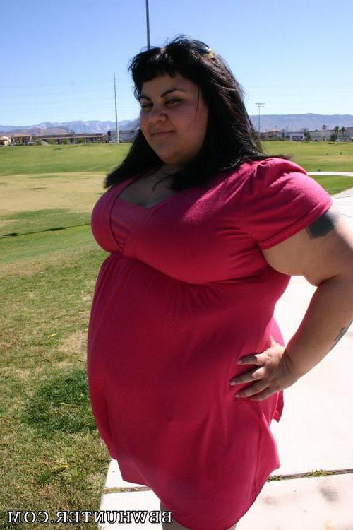 15P Fat brunette fucked hard in her giant ass