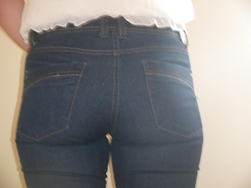 20P Slut Wife in Tight Jeans (2)