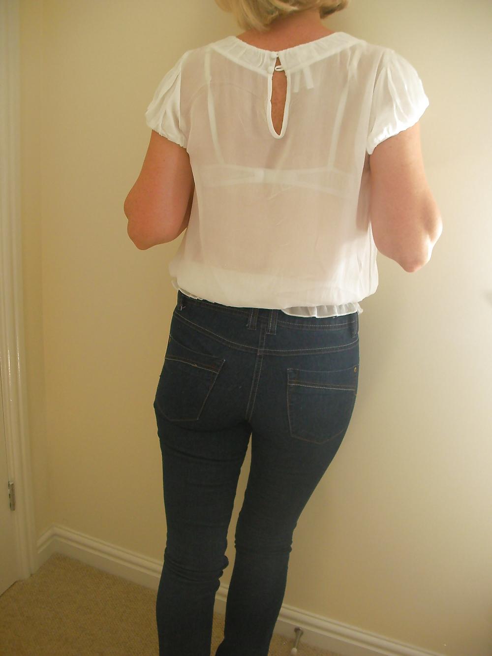 20P Slut Wife in Tight Jeans (2)