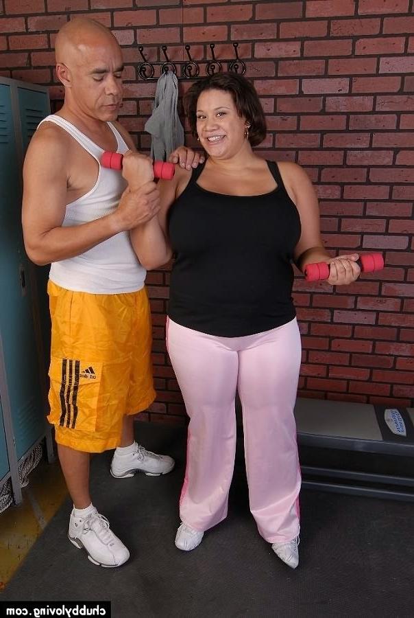 16P Big tits fat chick giving blowjob and fucking