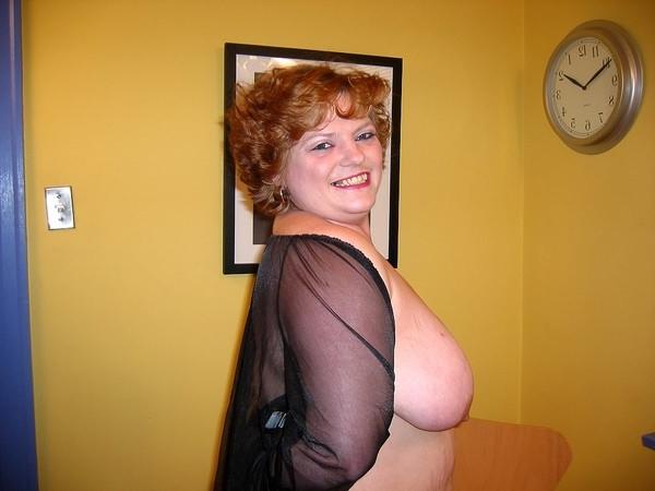 20P Busty fat mature lady