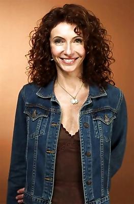 21P Mary Steenburgen Glamour, Nude, Caps 